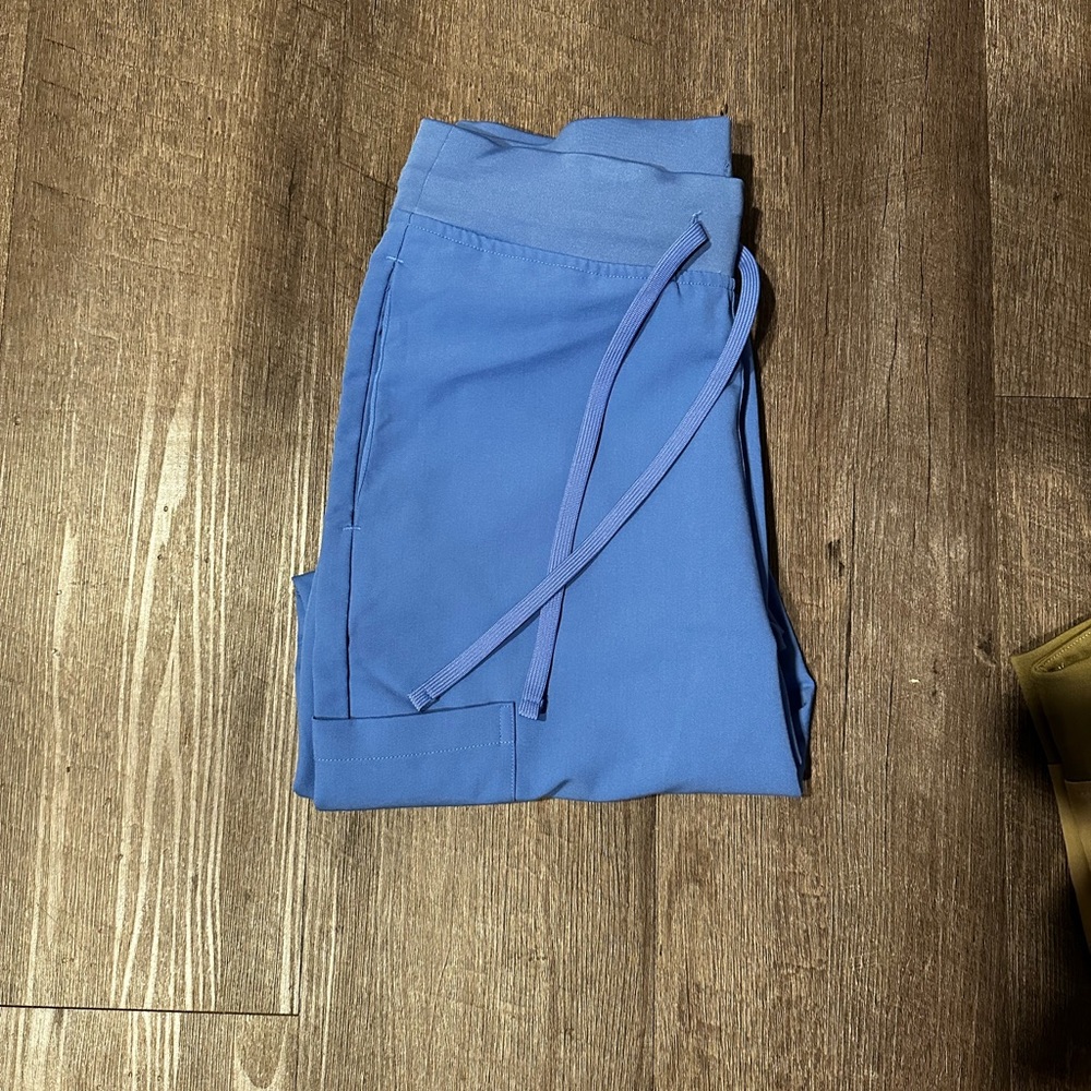 High waisted size small Mandala Scrub Joggers